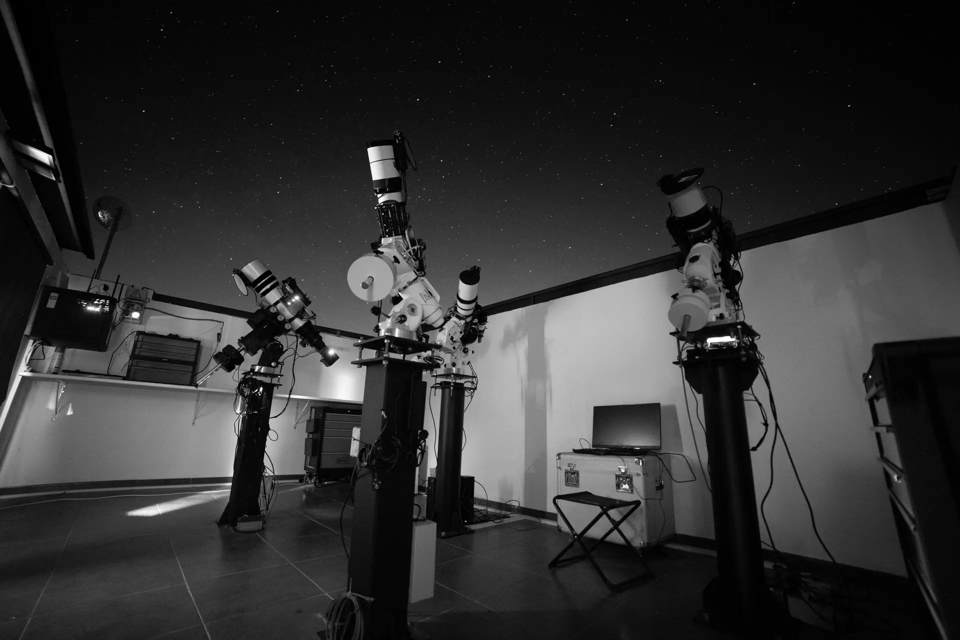 Telescopios de gran abertura alojados por Cosmoescape